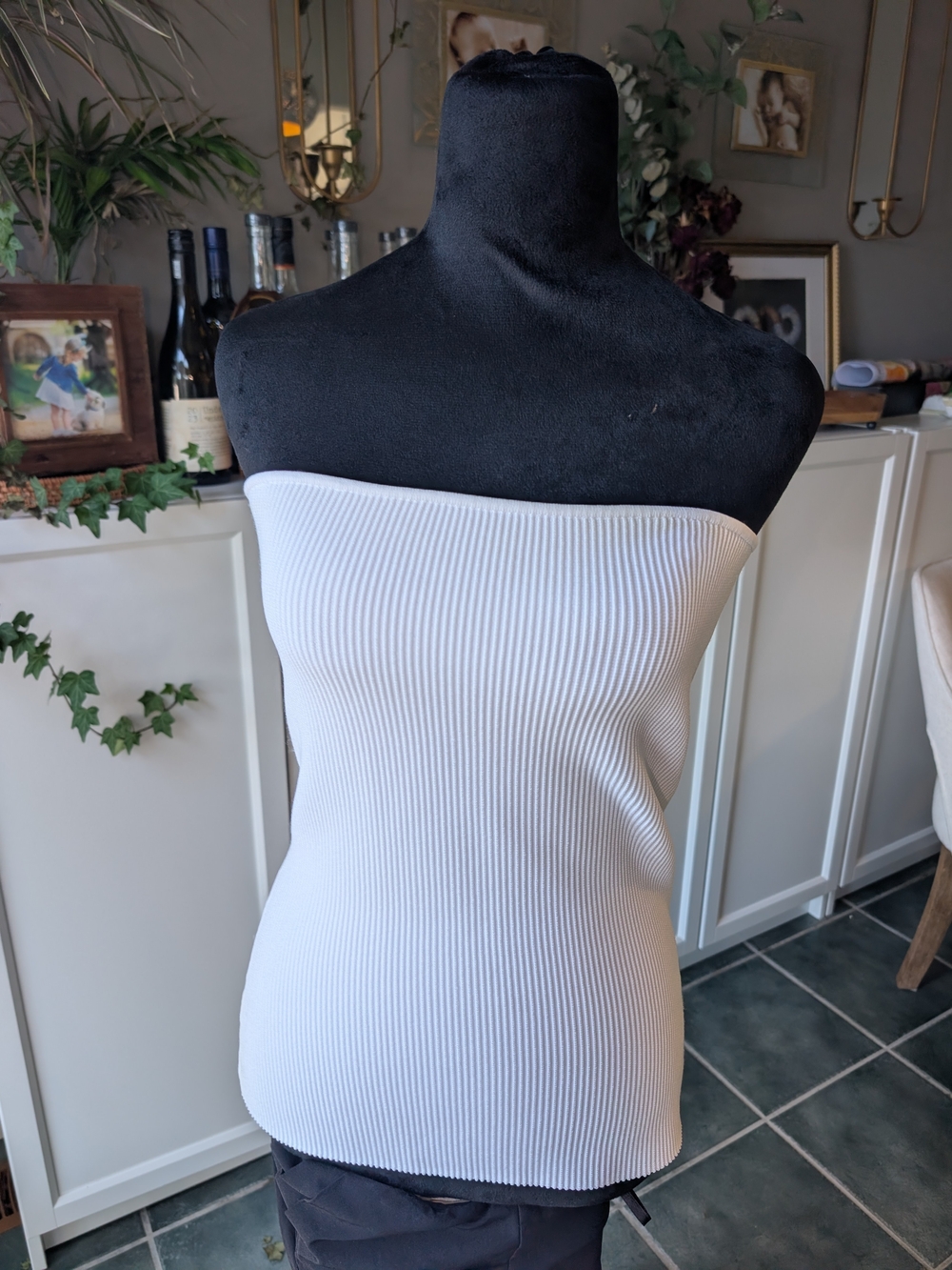 Aritzia White Ribbed Strapless Tube Top
